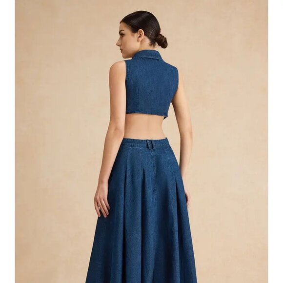 Cutout Waist Slit Hem Sleeveless Denim Dress - Picture 3 of 8